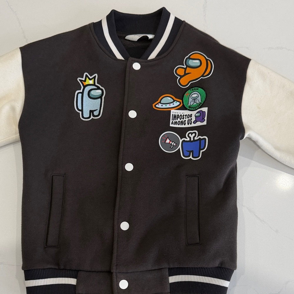 Kids H&M Among Us varsity jacket with Patches. OVERSIZED PRINTED BASEBALL JACKET